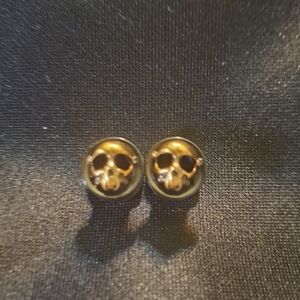 Gold Skull Ear Plug Tunnels